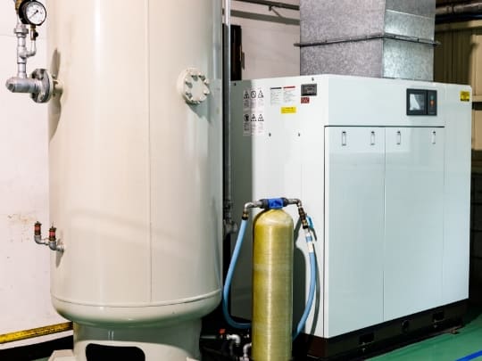 コンプレッサーの
修理工事